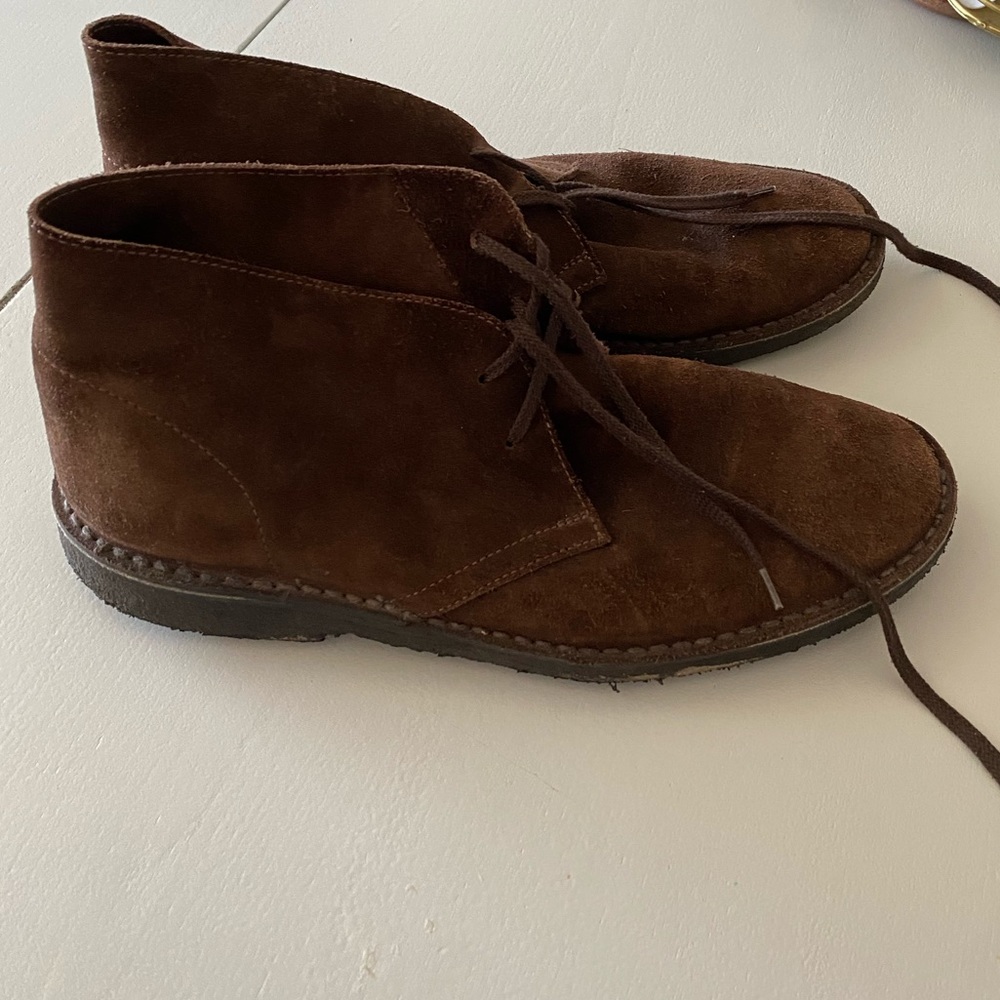 JCrew Men’s suede chukka style boots